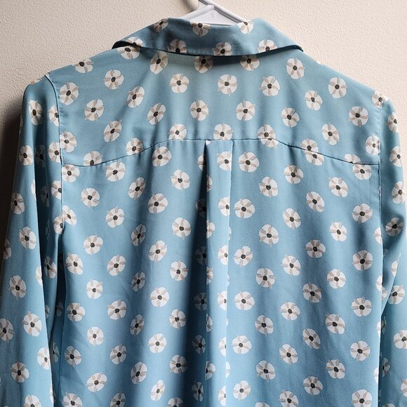 LOFT Blue Floral Button Down Shirt Size XS - Picture 13 of 14